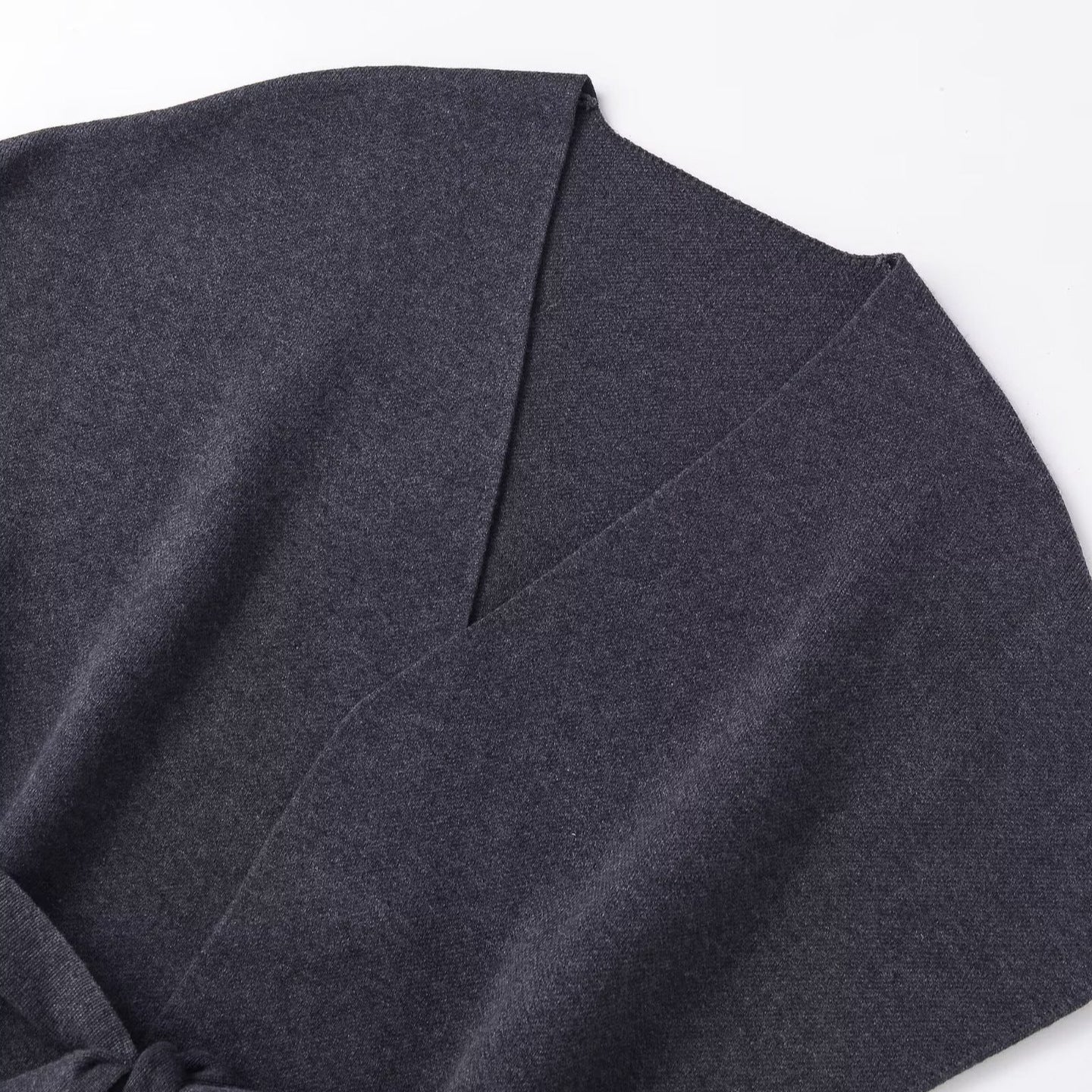 Oberteil mit V-Ausschnitt und Ärmeln